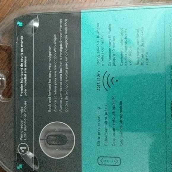 Logitech Compact Wireless Mouse - Picture 4 of 5